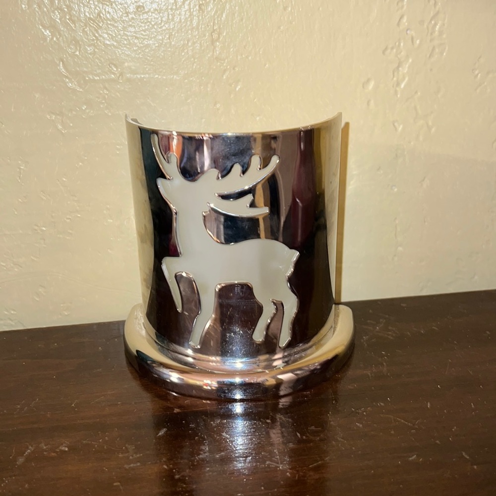 Reindeer metal  tea light holder